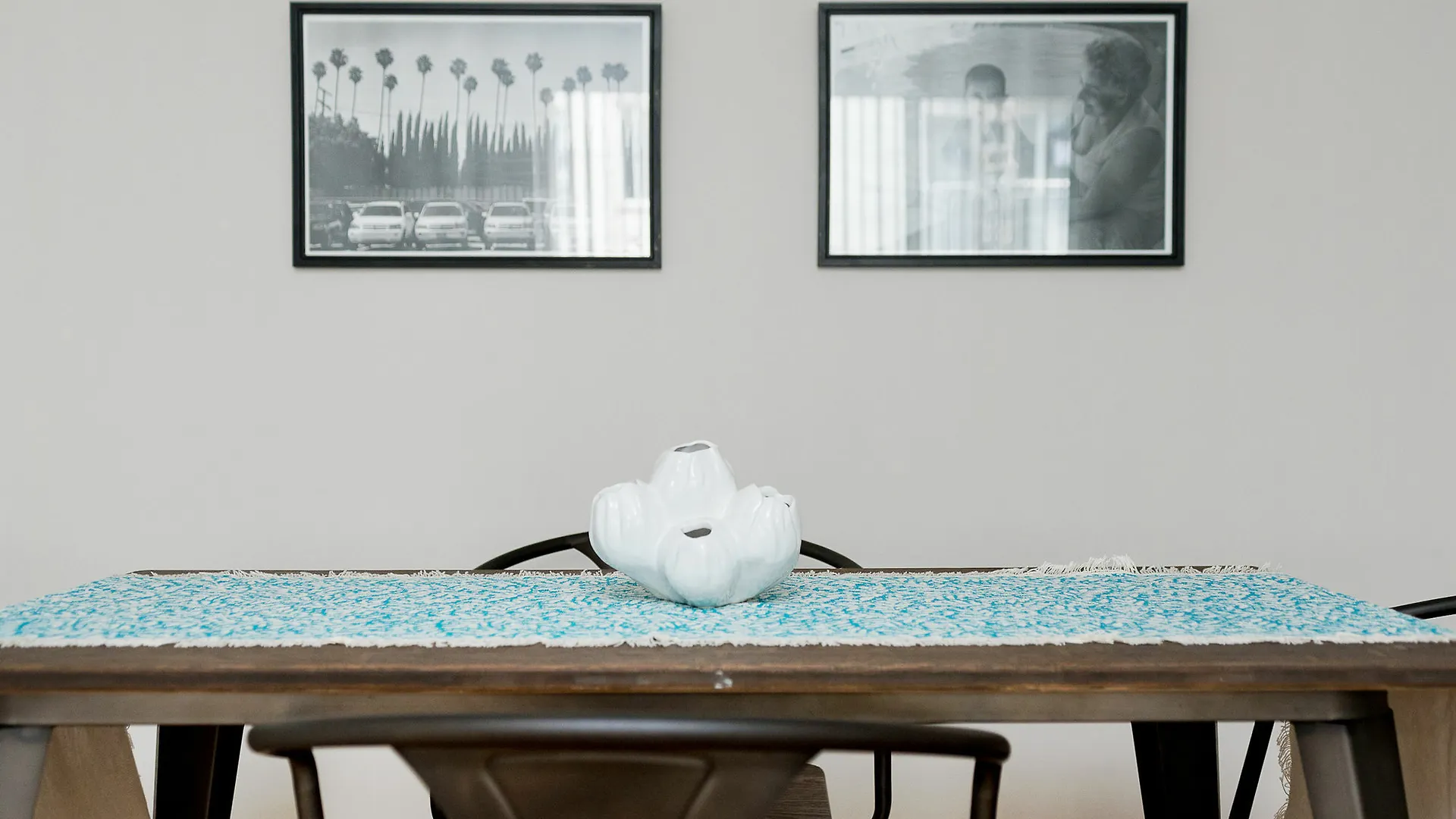 Апартаменты Chic 1Br In Milton Park By Sonder Монреаль